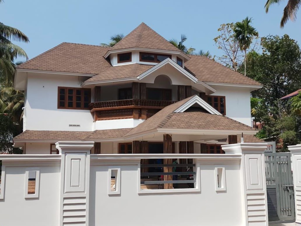 Luxury multi-tier shingle roof home by Roofopolis