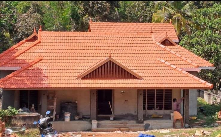 Traditional Kerala Style Roof Installation